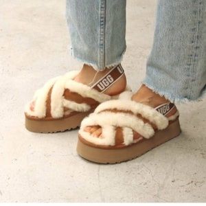 *Brand New* UGG Platform Slippers